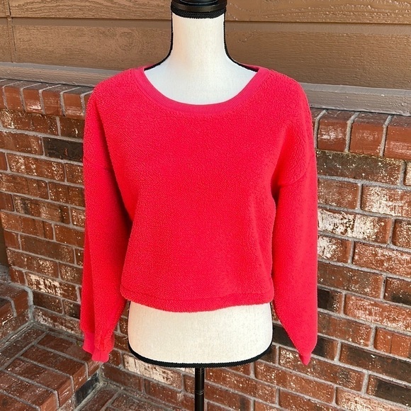 Splendid Women's Sundown Ashley Pullover Cropped Sweatshirt in Candy Apple M - Picture 1 of 7